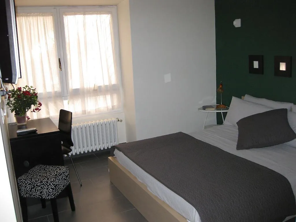 Domus Giardini Vaticani Guest House Rome